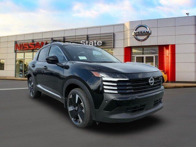 2026 Nissan Kicks SR Image 3 of 31