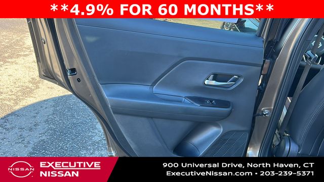 2026 Nissan Kicks SR Image 8 of 23