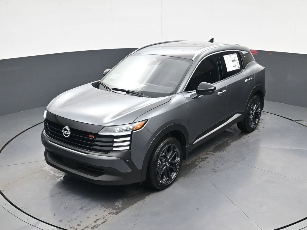 2026 Nissan Kicks SR Image 2 of 20