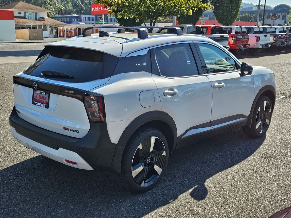 2026 Nissan Kicks SR Image 3 of 12