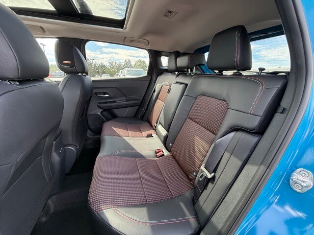 2026 Nissan Kicks SR Image 10 of 33