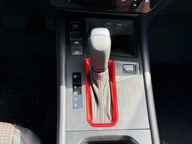 2026 Nissan Kicks SR Image 23 of 33