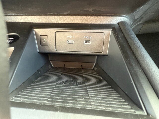 2026 Nissan Kicks SR Image 28 of 33