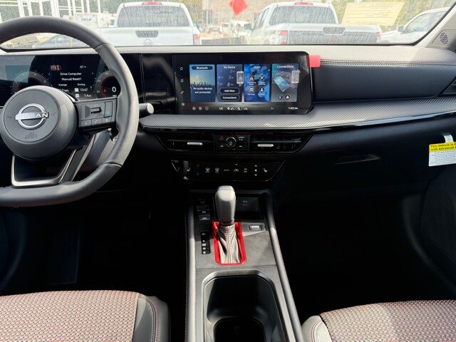 2026 Nissan Kicks SR Image 15 of 33