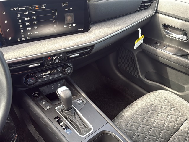 2026 Nissan Kicks SV Image 19 of 30