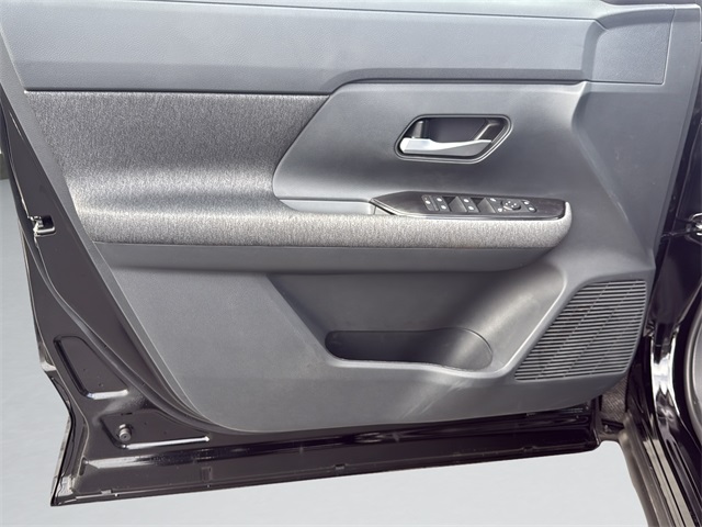 2026 Nissan Kicks SV Image 20 of 30