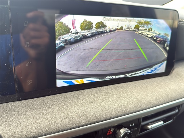 2026 Nissan Kicks SV Image 17 of 30