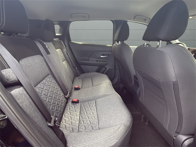 2026 Nissan Kicks SV Image 11 of 30