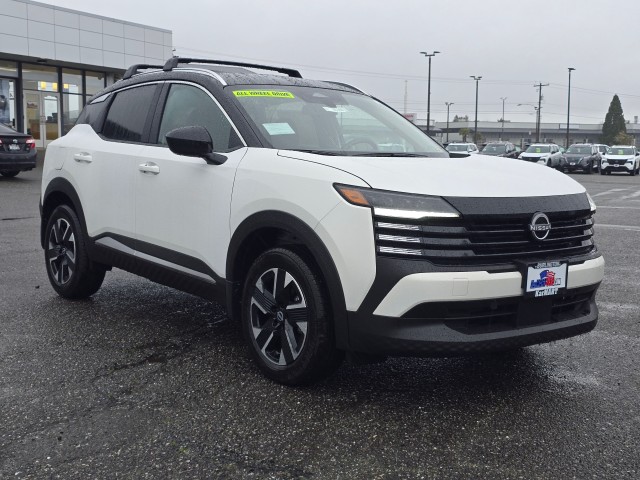 2026 Nissan Kicks SV Image 2 of 40