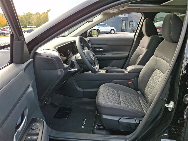 2026 Nissan Kicks SV Image 5 of 12