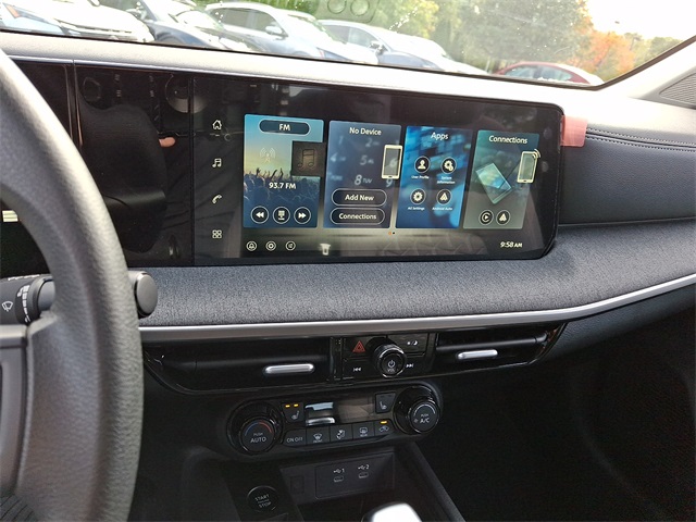 2026 Nissan Kicks SV Image 9 of 12