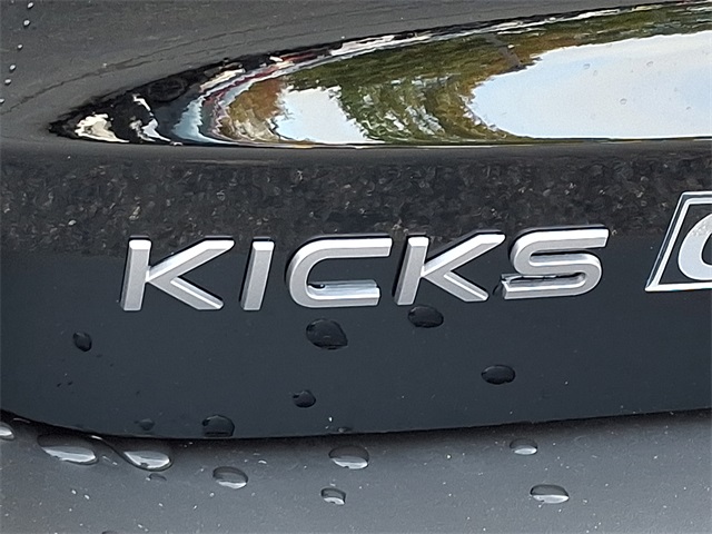 2026 Nissan Kicks SV Image 8 of 12