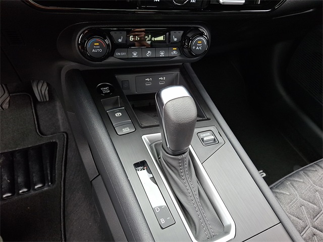 2026 Nissan Kicks SV Image 9 of 12