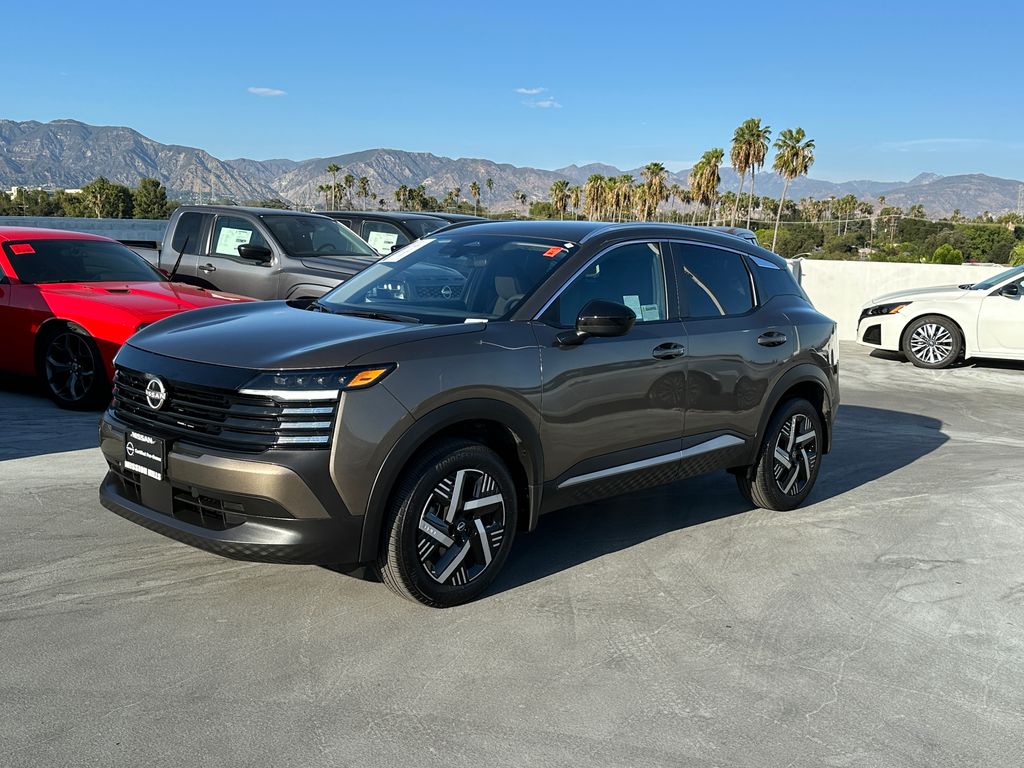 2026 Nissan Kicks SV Image 2 of 34