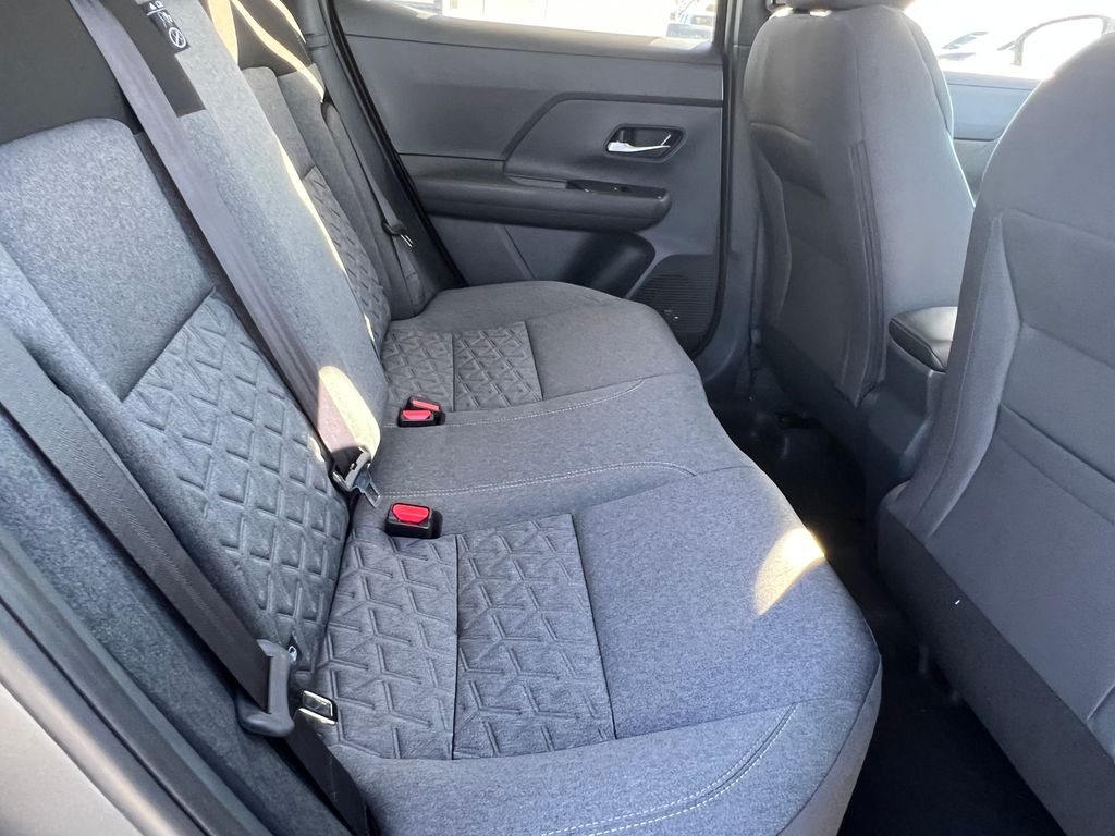 2026 Nissan Kicks SV Image 13 of 30