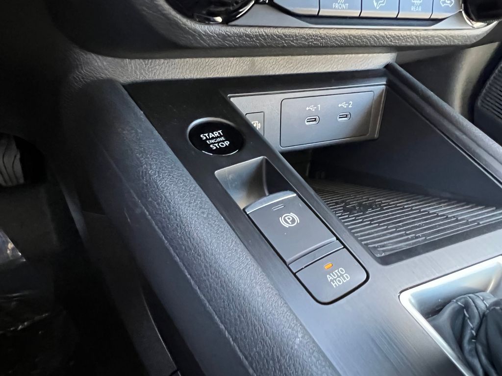 2026 Nissan Kicks SV Image 23 of 30