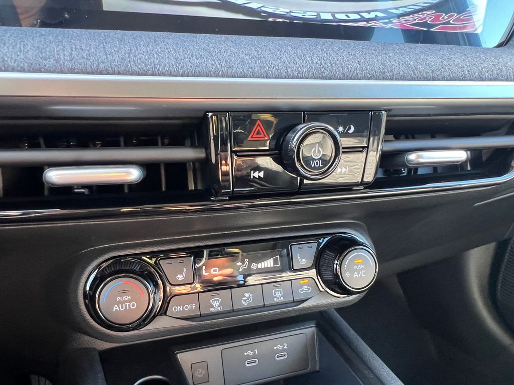 2026 Nissan Kicks SV Image 21 of 30