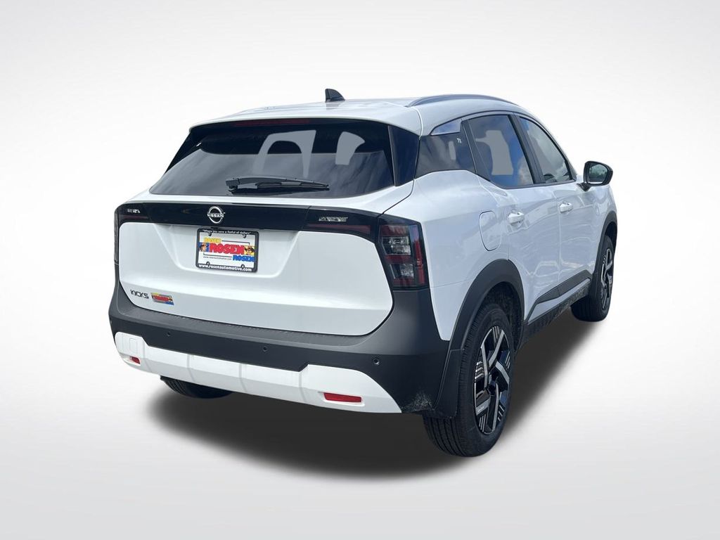 2026 Nissan Kicks SV Image 5 of 32