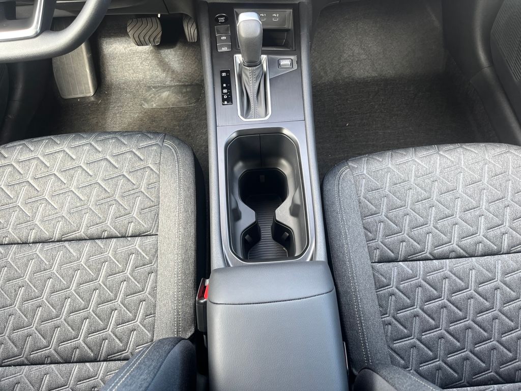 2026 Nissan Kicks SV Image 21 of 32