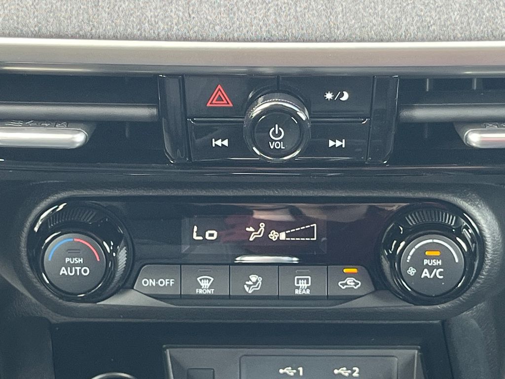 2026 Nissan Kicks SV Image 23 of 32