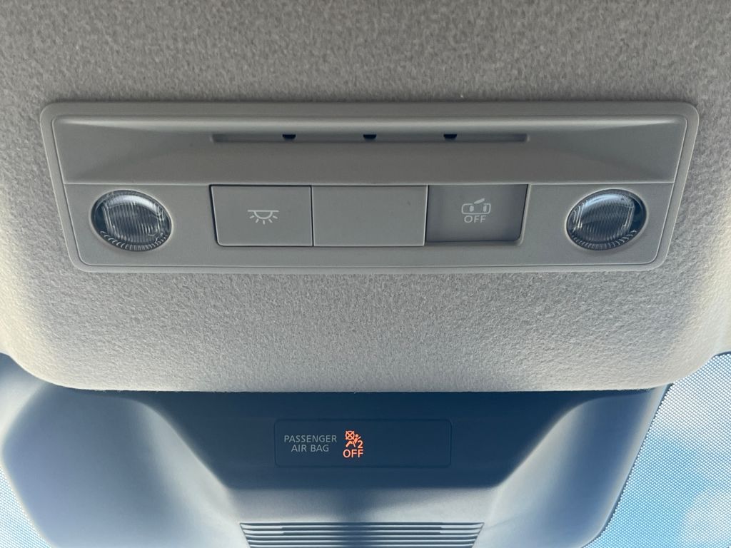 2026 Nissan Kicks SV Image 28 of 32