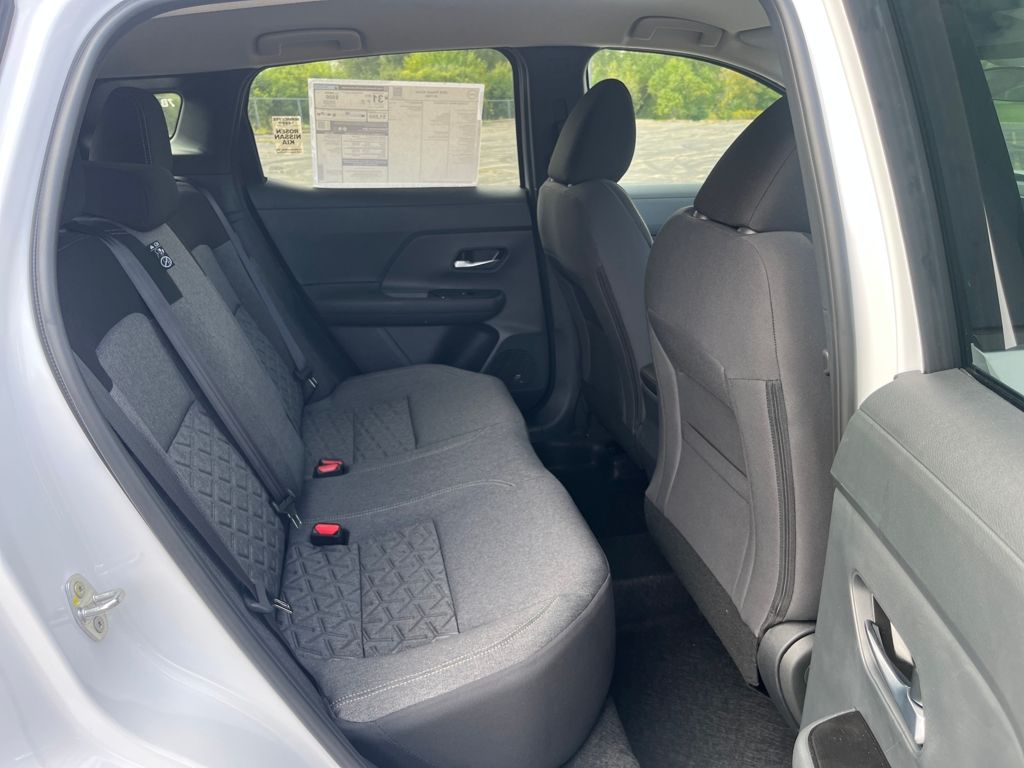 2026 Nissan Kicks SV Image 16 of 32