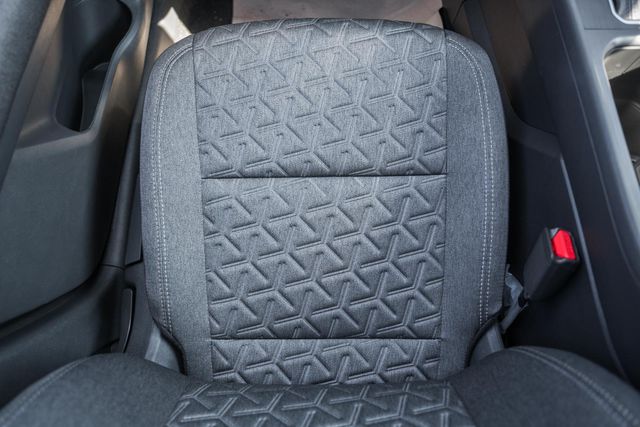 2026 Nissan Kicks SV Image 11 of 36