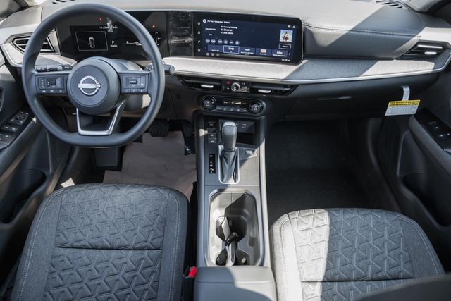 2026 Nissan Kicks SV Image 13 of 36