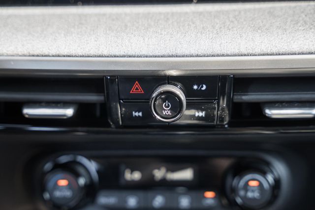 2026 Nissan Kicks SV Image 28 of 36