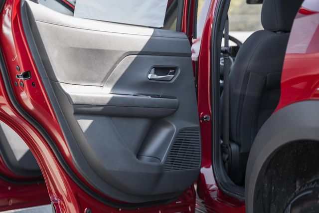 2026 Nissan Kicks SV Image 25 of 36