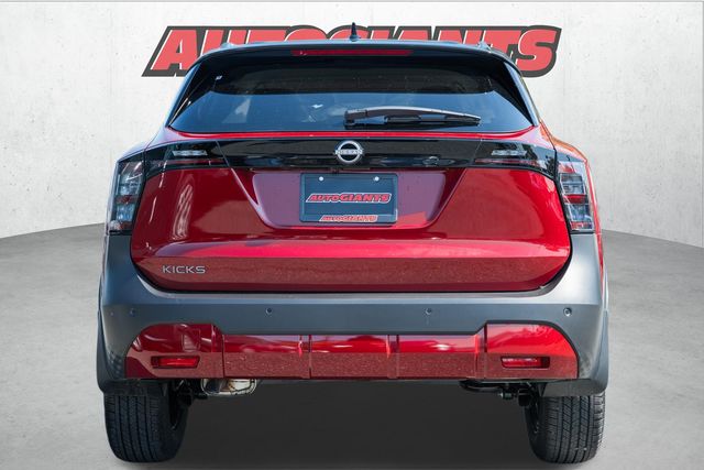 2026 Nissan Kicks SV Image 5 of 36
