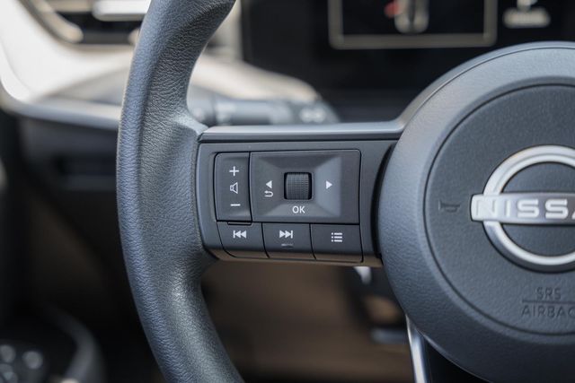 2026 Nissan Kicks SV Image 14 of 36