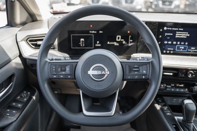 2026 Nissan Kicks SV Image 32 of 36