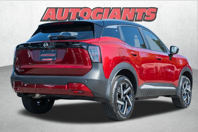 2026 Nissan Kicks SV Image 4 of 36