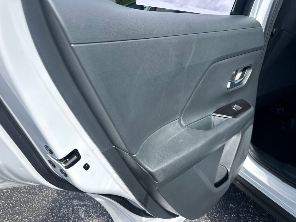 2026 Nissan Kicks SV Image 24 of 35