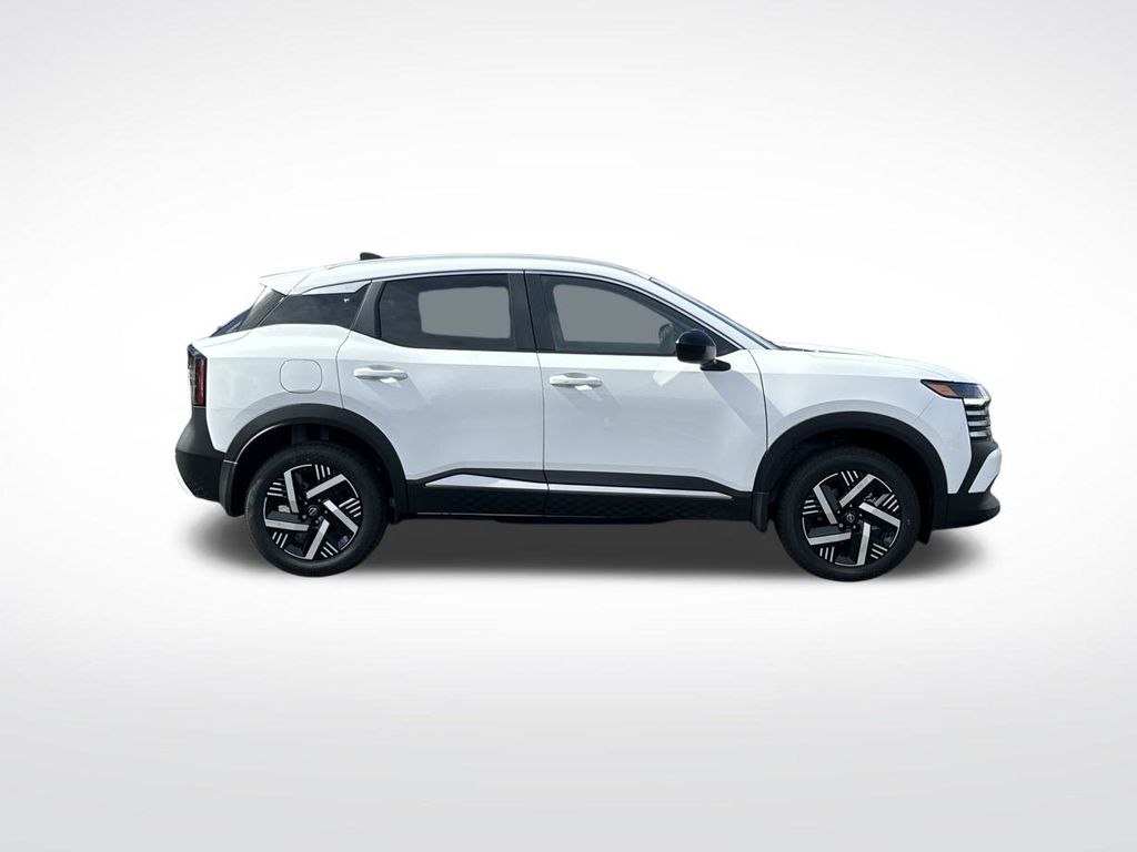 2026 Nissan Kicks SV Image 4 of 35