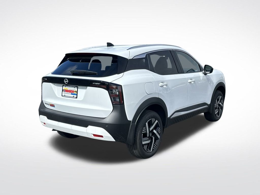 2026 Nissan Kicks SV Image 5 of 35