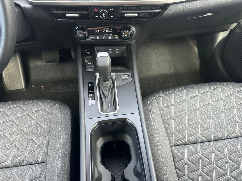 2026 Nissan Kicks SV Image 20 of 35