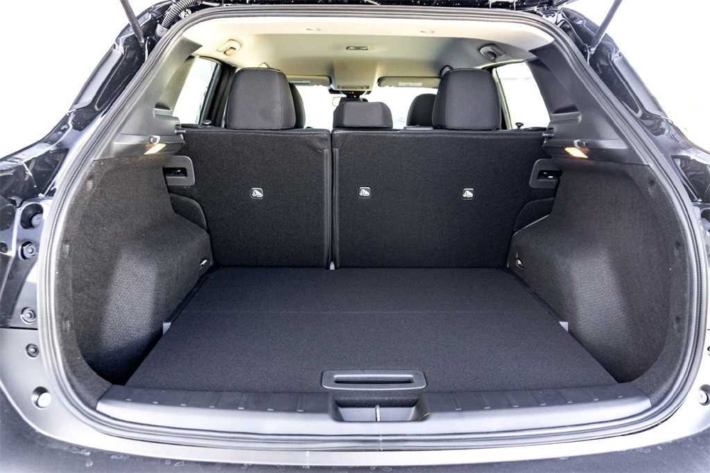 2026 Nissan Kicks SV Image 6 of 21