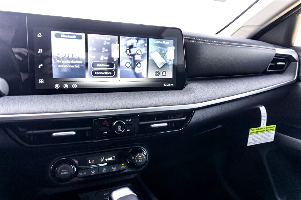 2026 Nissan Kicks SV Image 14 of 21