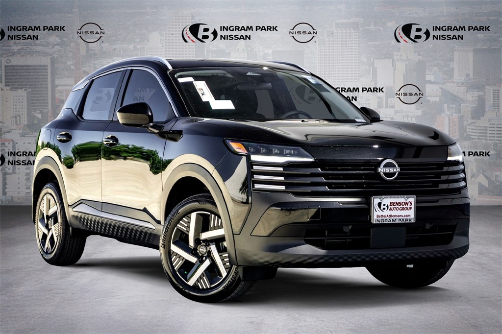 2026 Nissan Kicks SV Image 2 of 21