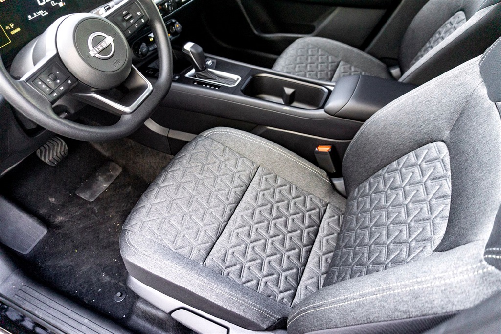 2026 Nissan Kicks SV Image 18 of 21