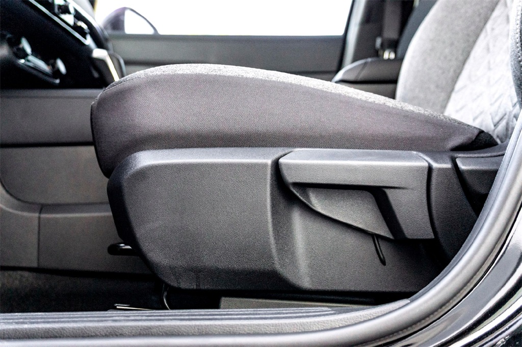 2026 Nissan Kicks SV Image 20 of 21