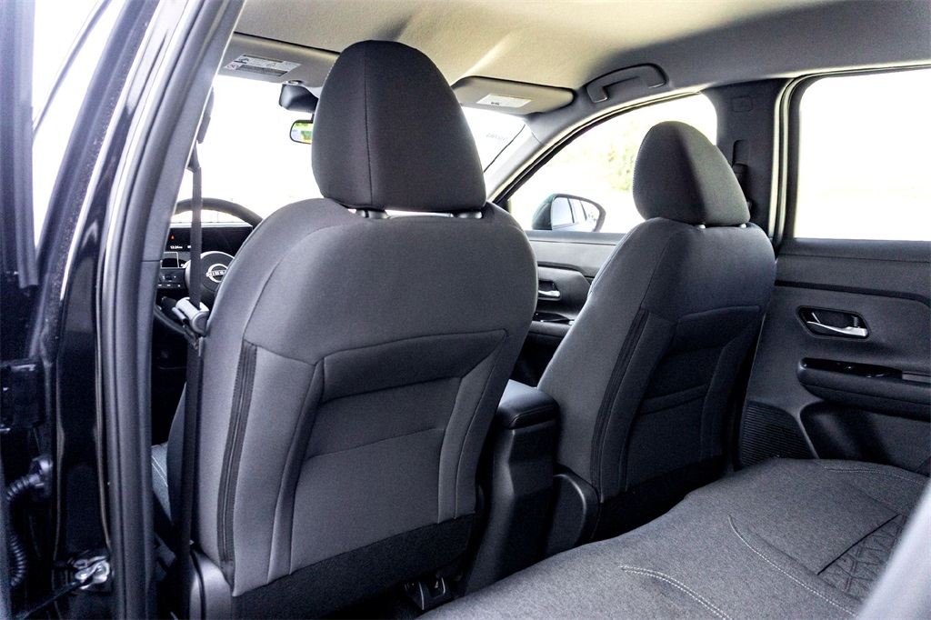 2026 Nissan Kicks SV Image 7 of 21