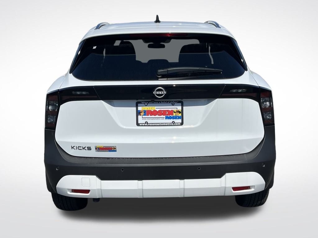 2026 Nissan Kicks SV Image 6 of 31
