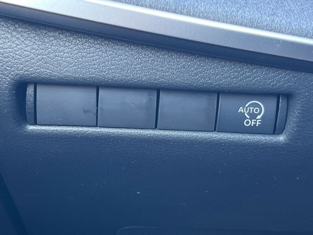 2026 Nissan Kicks SV Image 31 of 31