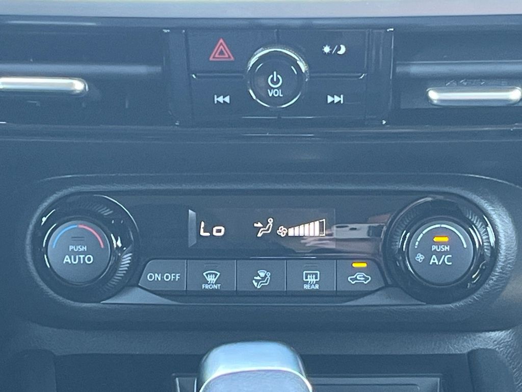 2026 Nissan Kicks SV Image 25 of 31