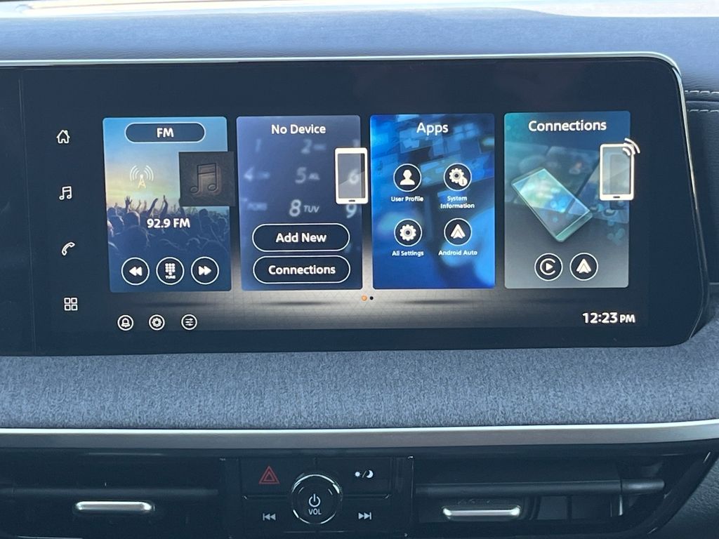 2026 Nissan Kicks SV Image 21 of 31