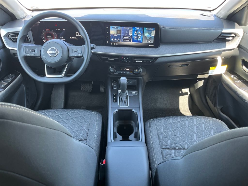 2026 Nissan Kicks SV Image 17 of 31