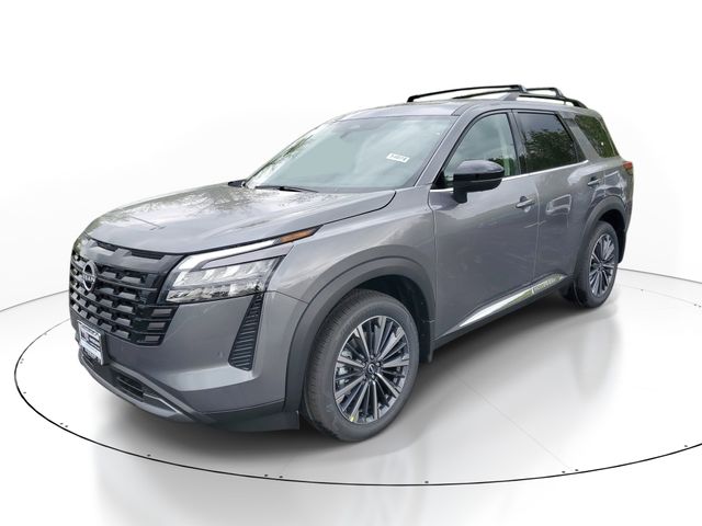 2026 Nissan Pathfinder Platinum Image 1 of 11